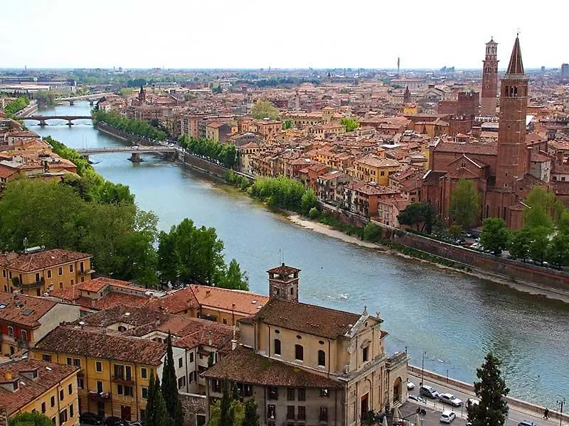 Bed & Breakfast B&B Mela Verona Italy